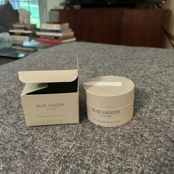 Blue Lagoon Iceland Rich Rejuvenating Cream 1.7 oz NIB - Picture 2 of 5